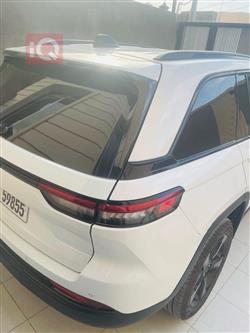 جيب جراند شيروكي